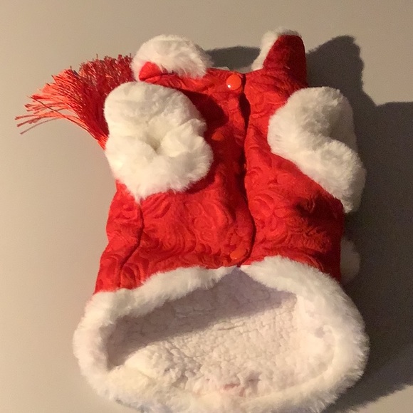 CLOTHING - Picture 10 of 16